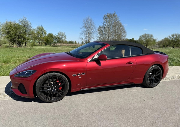Maserati GranCabrio cena 330000 przebieg: 25600, rok produkcji 2018 z Warszawa małe 211